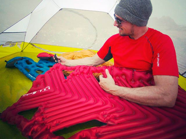Colchoneta de montaña ligera